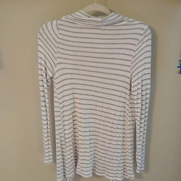 Cardigan - Picture 4 of 4